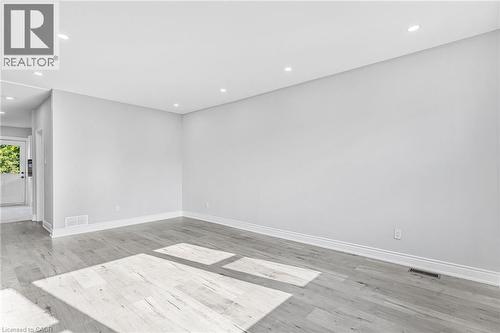 146 Craigroyston Road, Hamilton, ON - Indoor Photo Showing Other Room