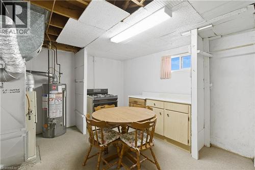 98 East 16Th Street, Hamilton, ON - Indoor Photo Showing Basement