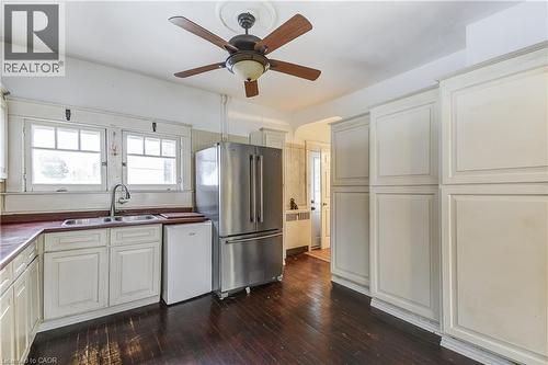 203 Broad Street W, Dunnville, ON - Indoor Photo Showing Kitchen With Double Sink