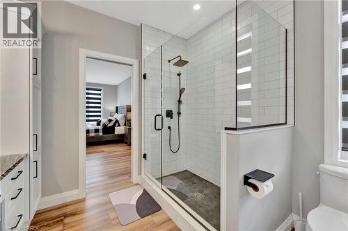 14 Hudson Drive, Brantford, ON - Indoor Photo Showing Bathroom