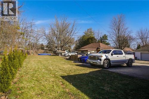 17 Shaw Avenue W, Cambridge, ON - Outdoor