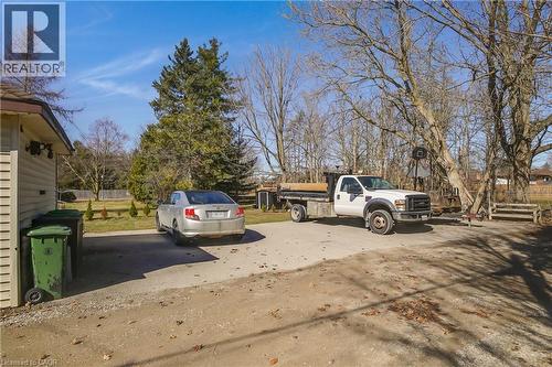 17 Shaw Avenue W, Cambridge, ON - Outdoor