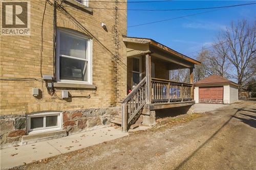 17 Shaw Avenue W, Cambridge, ON - Outdoor With Exterior