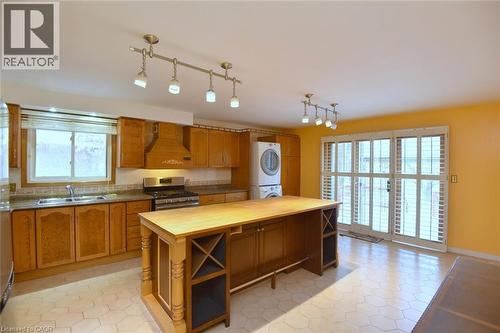 689 Penny Lane, Burlington, ON - Indoor Photo Showing Kitchen With Double Sink
