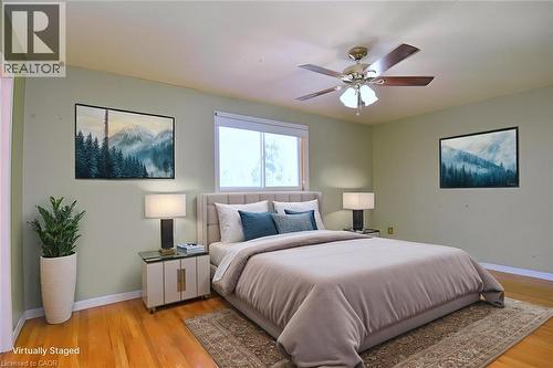 689 Penny Lane, Burlington, ON - Indoor Photo Showing Bedroom