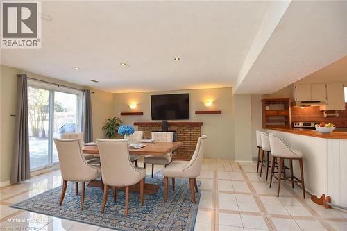 689 Penny Lane, Burlington, ON - Indoor Photo Showing Dining Room