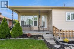 16 GOLDEN Boulevard E Unit# Main  Welland, ON L3B 1H2
