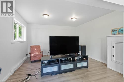 BONUS ROOM - 1402 6 Highway, Flamborough, ON - Indoor