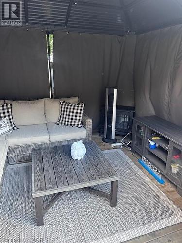 84 Barons Avenue N, Hamilton, ON - 