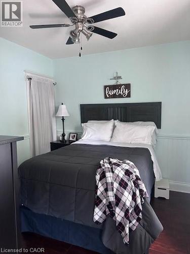 84 Barons Avenue N, Hamilton, ON - Indoor Photo Showing Bedroom