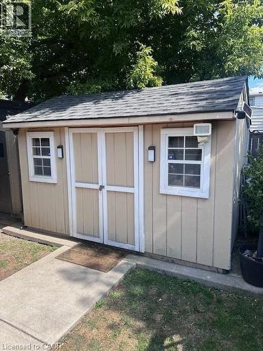 84 Barons Avenue N, Hamilton, ON - Outdoor