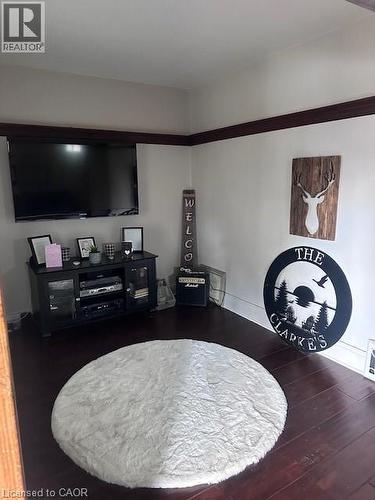 84 Barons Avenue N, Hamilton, ON - Indoor