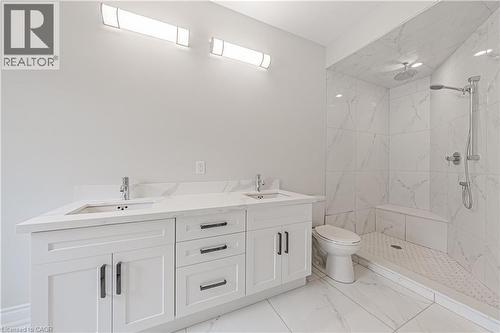 60 Cesar Place, Ancaster, ON - Indoor Photo Showing Bathroom