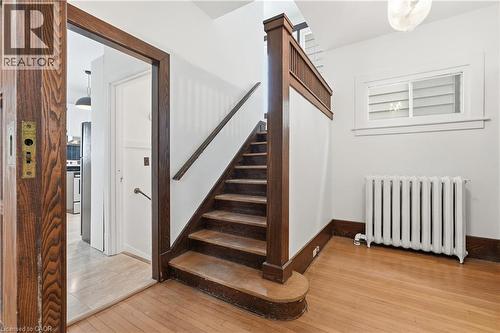 110 Houghton Avenue S, Hamilton, ON - Indoor Photo Showing Other Room