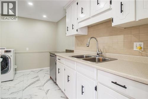 24 Tara Crescent Unit# Upper, Thorold, ON - Indoor Photo Showing Laundry Room