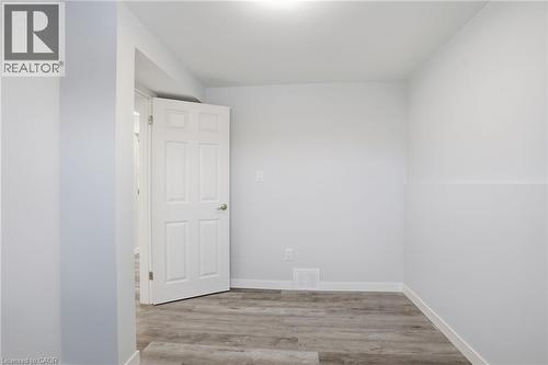 93 Wellington Street, Welland, ON - Indoor Photo Showing Other Room