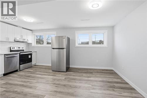 93 Wellington Street, Welland, ON - Indoor Photo Showing Kitchen With Stainless Steel Kitchen