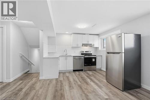 93 Wellington Street, Welland, ON - Indoor Photo Showing Kitchen With Stainless Steel Kitchen