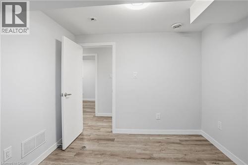 93 Wellington Street, Welland, ON - Indoor Photo Showing Other Room