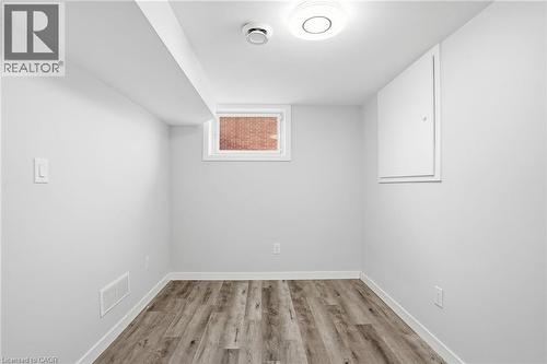 93 Wellington Street, Welland, ON - Indoor Photo Showing Other Room