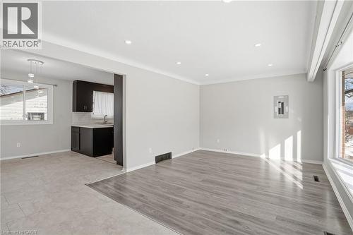 93 Wellington Street, Welland, ON - Indoor Photo Showing Other Room