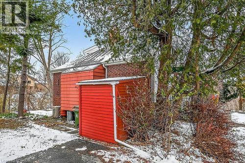 9 Daleview Court, Hamilton, ON - Outdoor