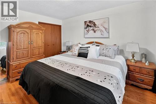 120 Kinross Street, Caledonia, ON - Indoor Photo Showing Bedroom