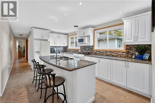 120 Kinross Street, Caledonia, ON - Indoor Photo Showing Kitchen With Double Sink With Upgraded Kitchen