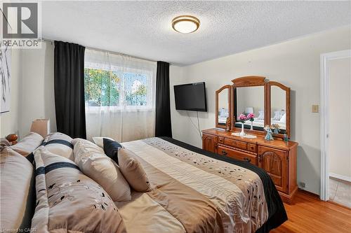 120 Kinross Street, Caledonia, ON - Indoor Photo Showing Bedroom