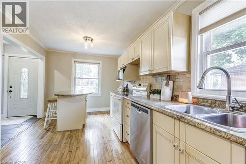 1216 De Quincy Crescent, Burlington, ON - Indoor Photo Showing Kitchen With Double Sink