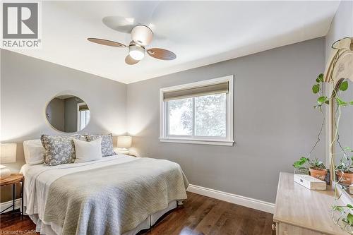 1216 De Quincy Crescent, Burlington, ON - Indoor Photo Showing Bedroom