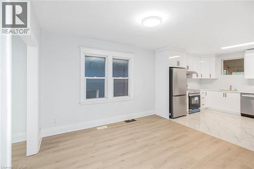 8 Leeds Street, Hamilton, ON - Indoor Photo Showing Kitchen With Stainless Steel Kitchen