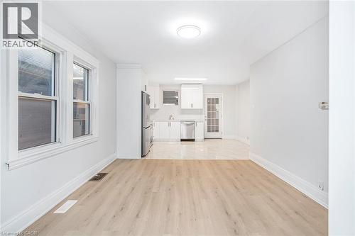 8 Leeds Street, Hamilton, ON - Indoor