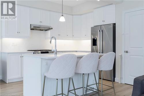 31 Southam Lane, Hamilton, ON - Indoor Photo Showing Kitchen
