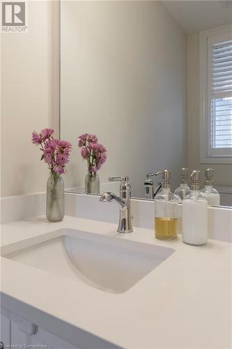 31 Southam Lane, Hamilton, ON - Indoor Photo Showing Bathroom