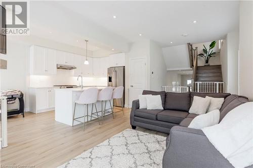 31 Southam Lane, Hamilton, ON - Indoor