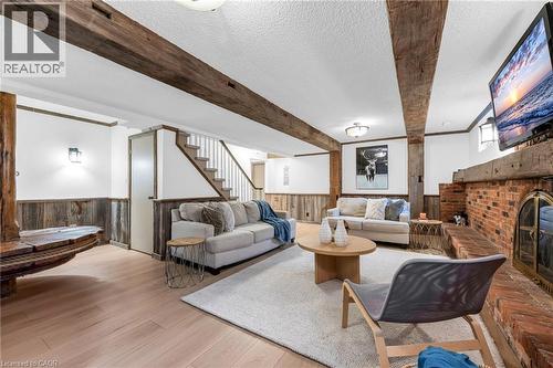 4344 No 1 Side Road, Burlington, ON - Indoor Photo Showing Other Room