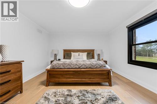 4344 No 1 Side Road, Burlington, ON - Indoor Photo Showing Bedroom