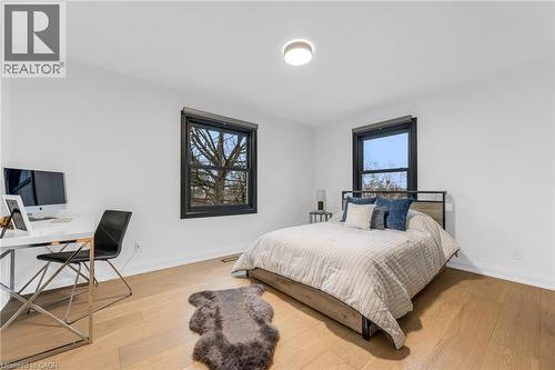 4344 No 1 Side Road, Burlington, ON - Indoor Photo Showing Bedroom