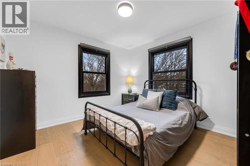 4344 No 1 Side Road, Burlington, ON - Indoor Photo Showing Bedroom