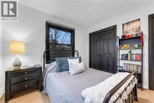4344 No 1 Side Road, Burlington, ON - Indoor Photo Showing Bedroom