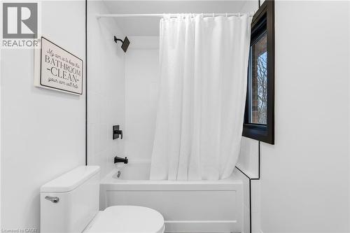 4344 No 1 Side Road, Burlington, ON - Indoor Photo Showing Bathroom
