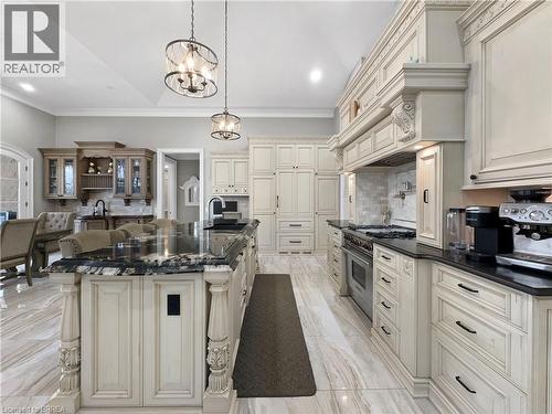 18 Harper Boulevard, Brantford, ON - Indoor Photo Showing Kitchen With Upgraded Kitchen