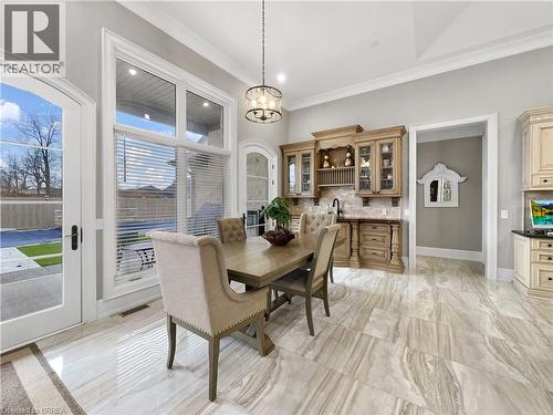 18 Harper Boulevard, Brantford, ON - Indoor Photo Showing Dining Room