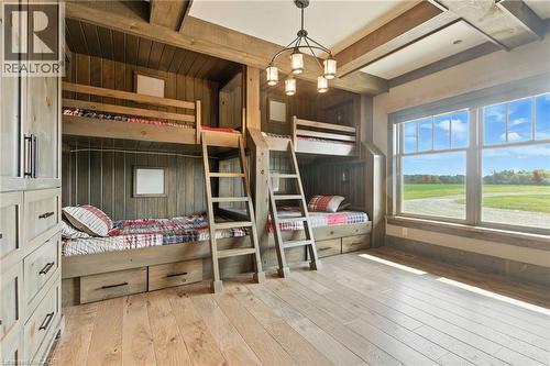 437 6Th Concession Road E, Flamborough, ON - Indoor Photo Showing Bedroom