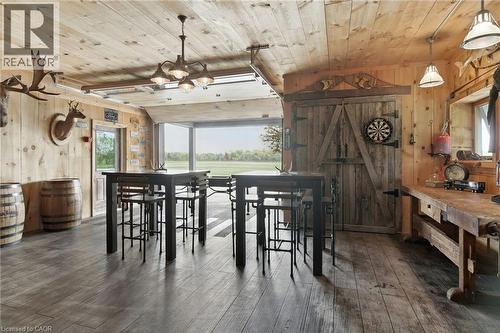 437 6Th Concession Road E, Flamborough, ON - Indoor Photo Showing Dining Room