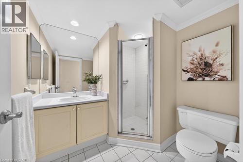 2190 Lakeshore Road Unit# 801, Burlington, ON - Indoor Photo Showing Bathroom