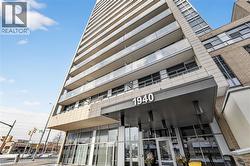 1940 IRONSTONE Drive Unit# 1006  Burlington, ON L7L 0E4