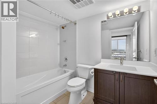 1940 Ironstone Drive Unit# 1006, Burlington, ON - Indoor Photo Showing Bathroom
