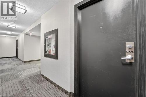 1940 Ironstone Drive Unit# 1006, Burlington, ON - Indoor Photo Showing Other Room